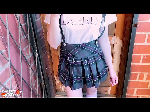 ❤️ Koolitüdruk imeb sügavalt oma riista ja kuratab klasside asemel. ❤❌ Pornovideo at porn et.hentaivost.ru