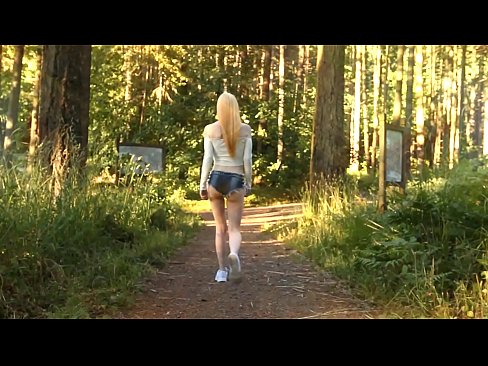 ❤️ Ilus naine liigub aeglaselt, mitte alasti video ❤❌ Pornovideo at porn et.hentaivost.ru